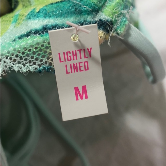 Victoria’s Secret lightly lined bralette - Picture 4 of 5